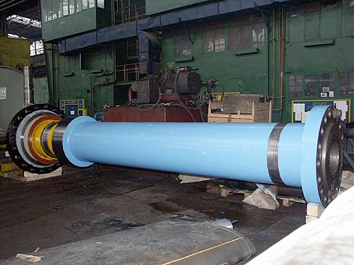 Forged shaft for a Kaplan turbine of 24.8 MW.